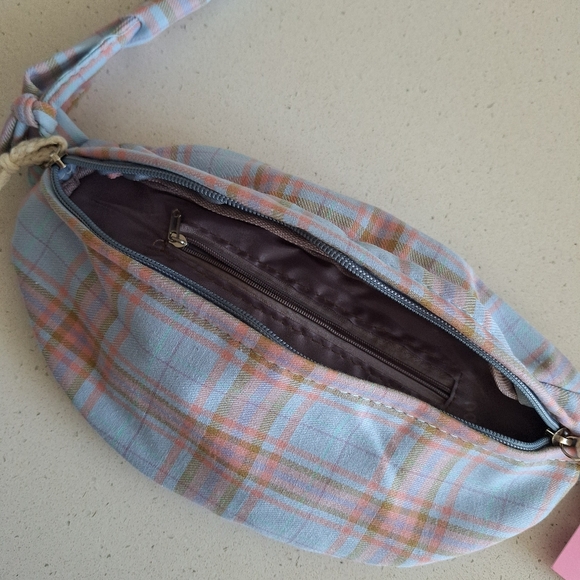 MIilk and Jelli, Plaid Blue and Pink Fanny/Shoulder bag, Inside Pocked - Picture 4 of 5